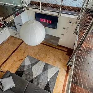 Apartamento Loft Elegante In Centro In Zona Signorile - Davanti Metro, Milán